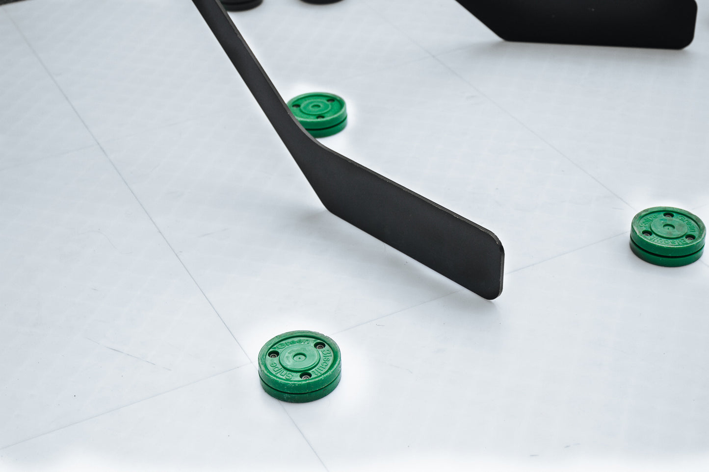 Plastis Hockey – Kokkupandav plastkate jäähokitreeninguks (2,1–21 m²)